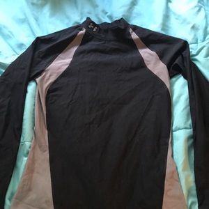 Large Under Armour long sleeve shirt